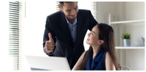 ngoại tình với sếp